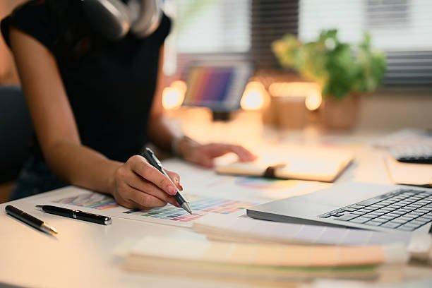 Aprenda como construir uma marca digital do zero, fortalecendo presença online, autoridade e competitividade nos próximos anos.